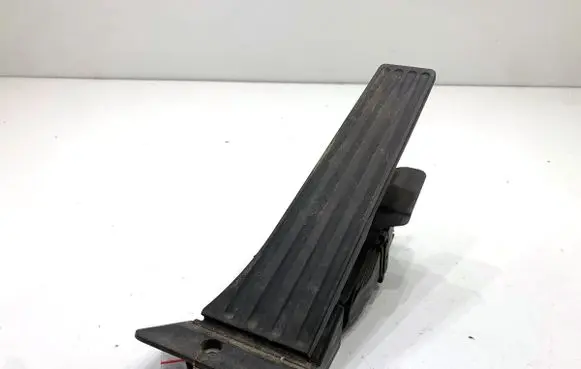 BMW 3 GT F34 Accelerator throttle pedal 6853175