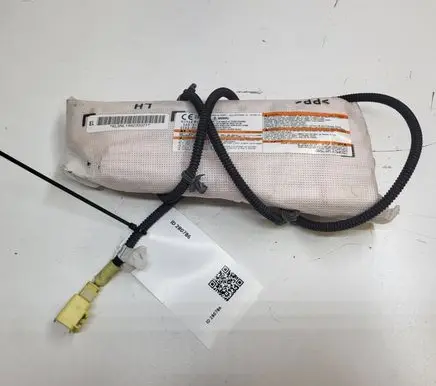 Nissan Leaf I (ZE0) Seat airbag 0589P1000413