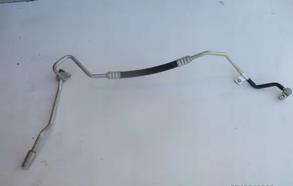 Audi A5 Air conditioning (A/C) pipe/hose 8W1820720F