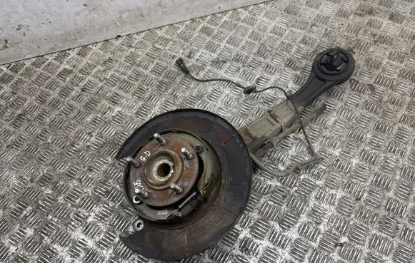 Citroen C-Crosser Rear wheel hub
