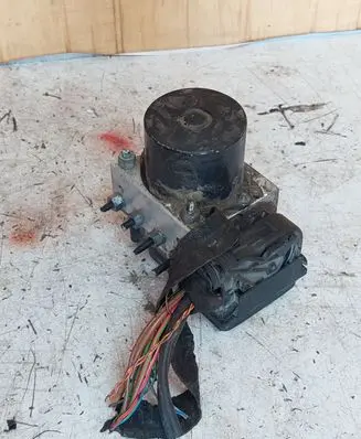 Skoda Fabia Mk1 (6Y) ABS Pump 6Q0907379BC 0003