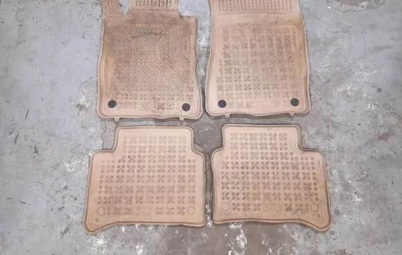 Mercedes-Benz E W211 Car floor mat set 20022009