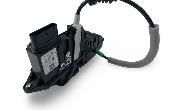 Volvo S90, V90 Coupe door lock (next to the handle) 31440997