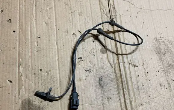Land Rover Range Rover Velar ABS wheel speed sensor L56