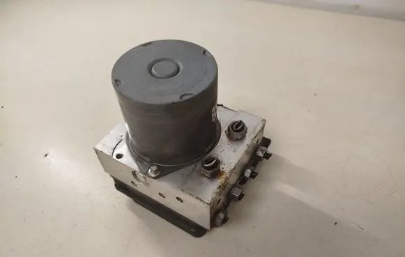 BMW X3 E83 ABS Pump 3414641 3414642