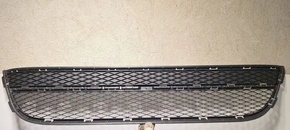 Volkswagen Tiguan Front bumper lower grill 5N0853677 DNW15164