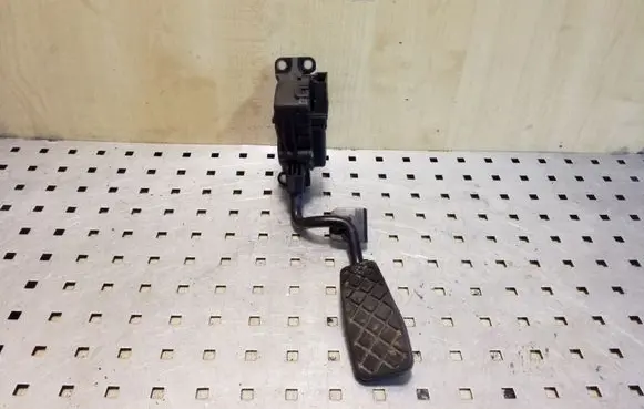 Audi A6 S6 C6 4F Accelerator throttle pedal 4F2721523 6PV00898402