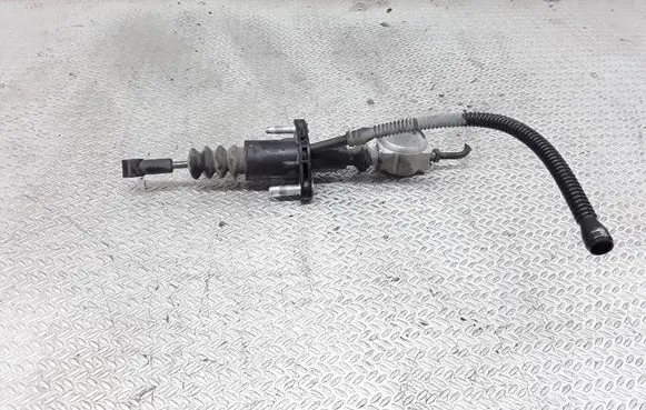 Mercedes-Benz Vaneo W414 Clutch master cylinder