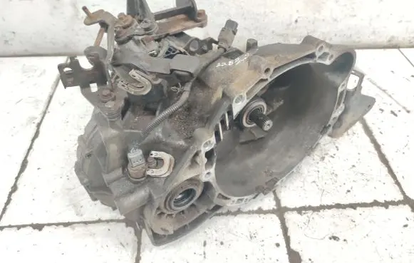 KIA Carens II Manual 6 speed gearbox S620JC