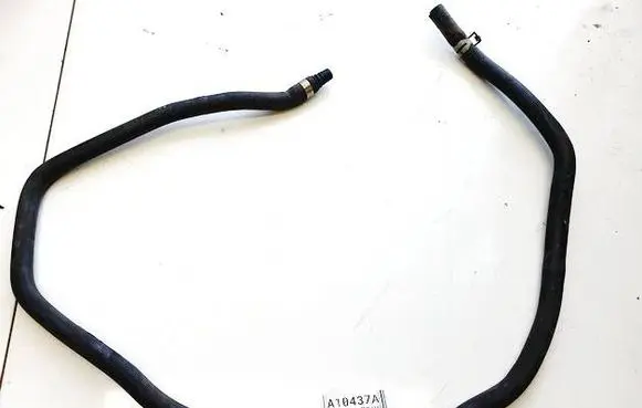 Engine coolant pipe/hose