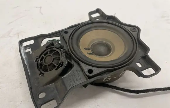 BMW 7 G11 G12 Parcel shelf speaker 9299505 9354084