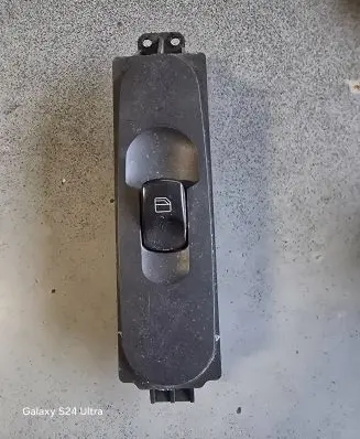 Mercedes-Benz Sprinter W906 Electric window control switch A9065451913 Q04ZGS002 1656346