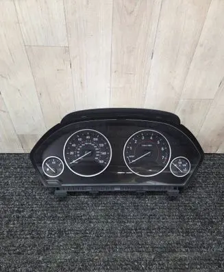 BMW 3 F30 F35 F31 Speedometer (instrument cluster) 9232895 6847245 62106847245