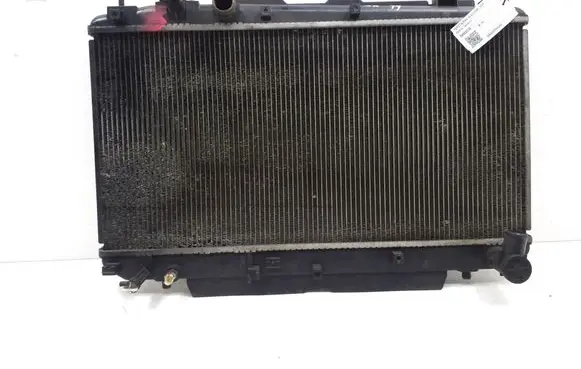 Toyota RAV 4 (XA20) Coolant radiator 1640028130