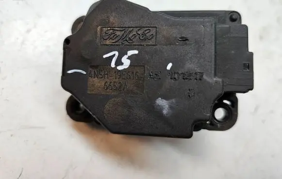 Volvo C30 Air flap motor/actuator 4N5H19E616