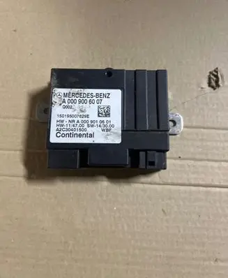 Mercedes-Benz C W205 Fuel injection pump control unit/module A0009006007 150195007629E A2C30401500