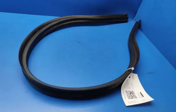 Mercedes-Benz S W221 Engine compartment rubber A2216280098