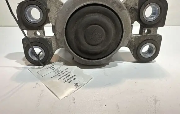 Volvo S60 Engine mount bracket Hl8090n03