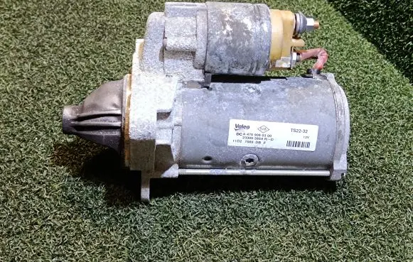 Renault Master III Starter motor A4709060300