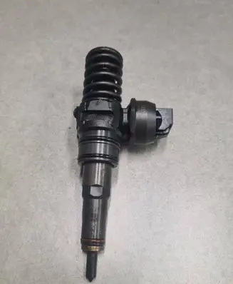 Audi A4 S4 B6 8E 8H Fuel injector 038130073BP 0414720314 PDB044