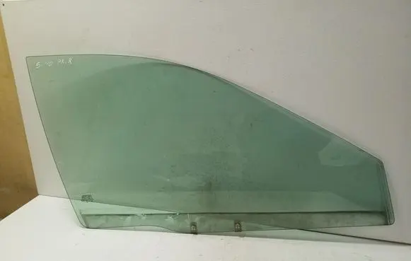 Volvo S40 Front door window glass four-door