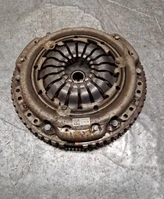 Renault Clio IV Clutch set kit 302057404R K4239 0636