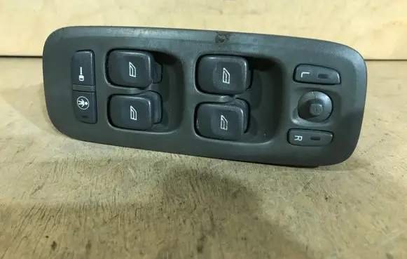 Volvo S60 Electric window control switch 8682836 01W36E MD362300113