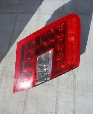 Mercedes-Benz E W212 Tailgate rear/tail lights 806062978R