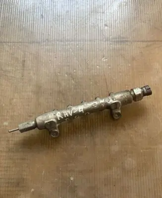 Toyota RAV 4 (XA30) Fuel main line pipe