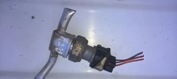 Air conditioning (A/C) pressure sensor
