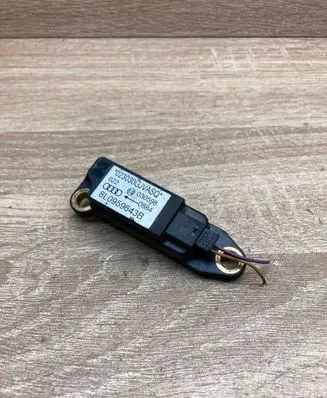 Audi A3 S3 8L Airbag deployment crash/impact sensor 8L0959643B