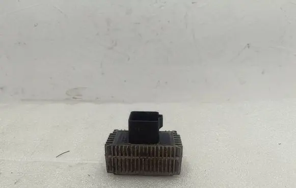 Opel Vectra C Glow plug pre-heat relay 09132691 51299008