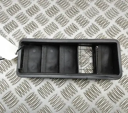 Land Rover Defender Quarter panel pressure vent GX63280B62AA