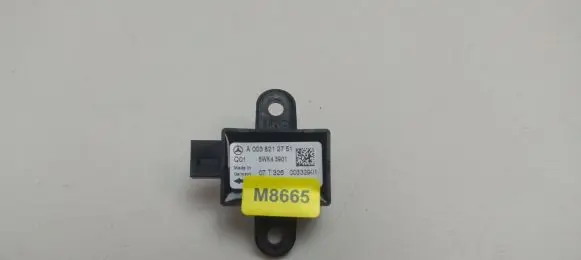 Mercedes-Benz S W221 Airbag deployment crash/impact sensor A0038212751 M8665