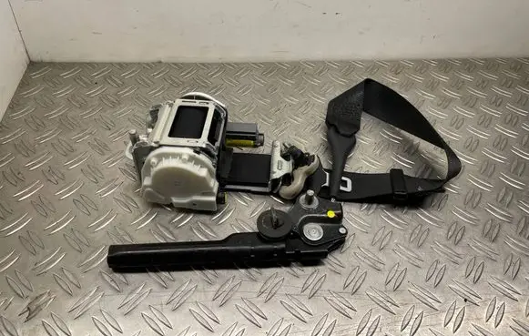 Ford Fusion II Front seatbelt HG9354612D64AD