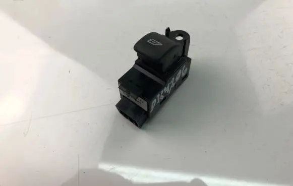 Volvo V40 Electric window control switch 31394840