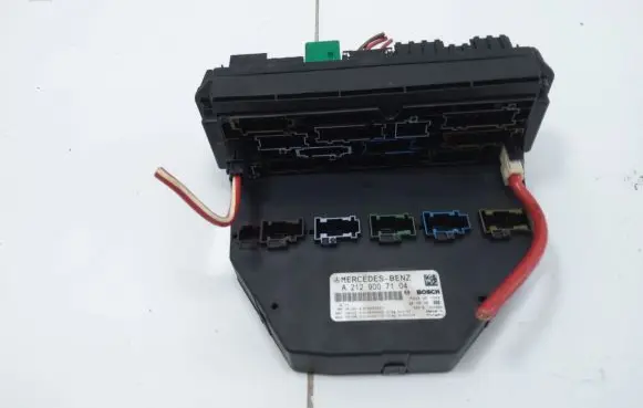 Mercedes-Benz E W212 Fuse box set A2129007104