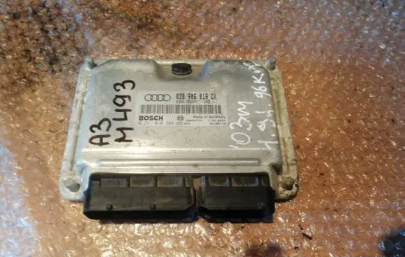 Audi A3 S3 8P Engine control unit/module 038906019CK 0281010308