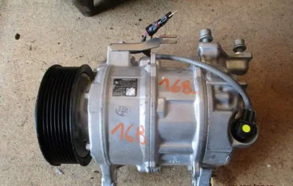 Seat Toledo I (1L) Air conditioning (A/C) compressor (pump) 820803