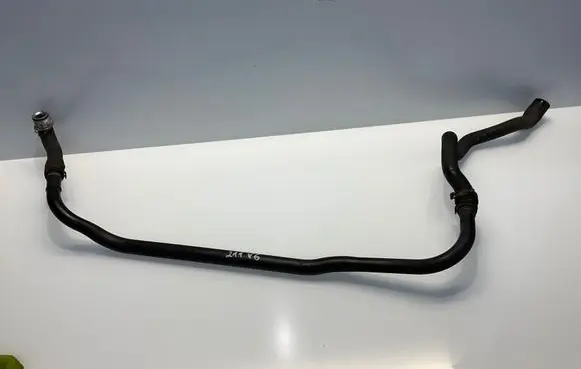 Mercedes-Benz E W211 Engine coolant pipe/hose A2115000572 2115000572