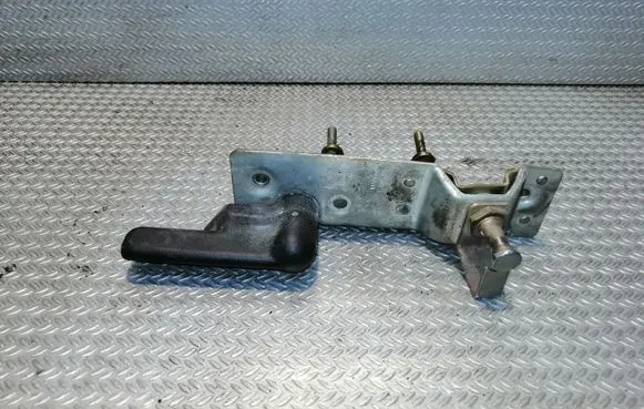Mercedes-Benz Sprinter W901 W902 W903 W904 Rear door interior handle 9017400135