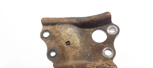 Toyota RAV 4 (XA30) Bracket in trunk/boot 
