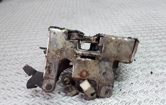 Jeep Cherokee Front door lock