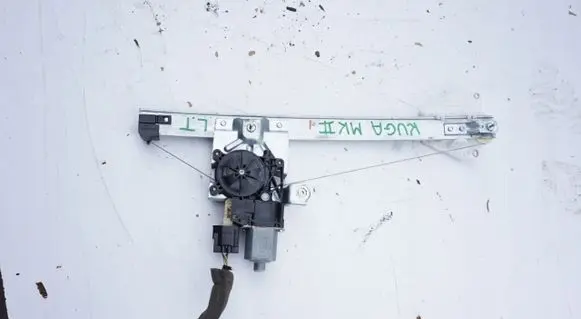 Ford Kuga II Rear door manual window regulator 