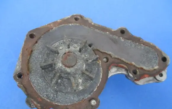 Volvo 340 - 360 Water pump