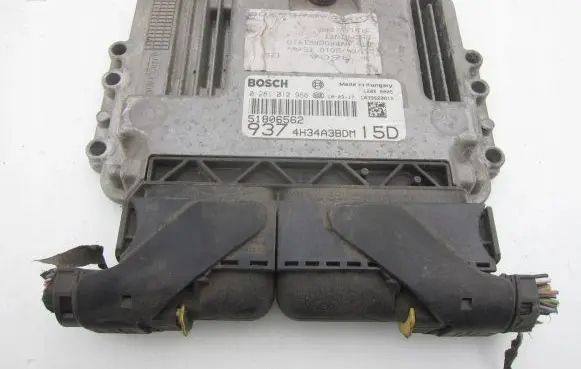 Alfa Romeo 147 Engine control unit/module 0281012966 51806562