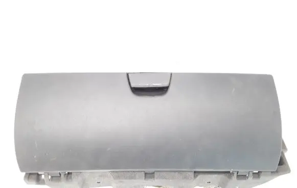 Citroen C6 Glove box