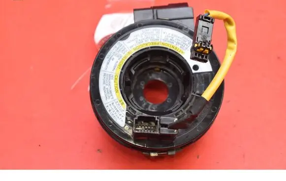 Suzuki Grand Vitara II Airbag slip ring squib (SRS ring)