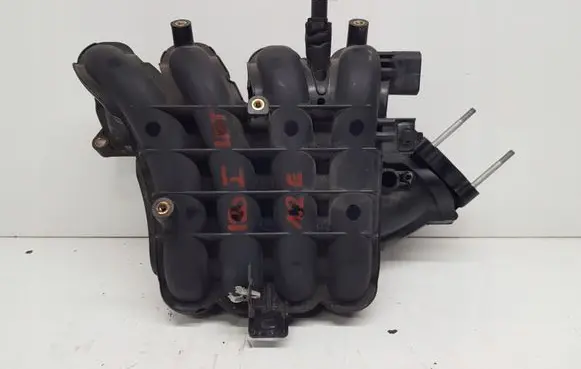 Hyundai i20 (PB PBT) Intake manifold