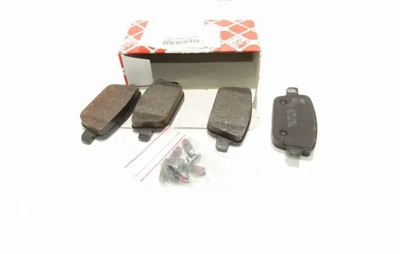 Land Rover Freelander 2 - LR2 Brake pads (rear) 16642